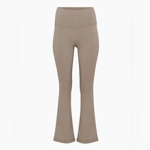 TnaLIFE™ Atmosphere Flare Hi-Rise Legging